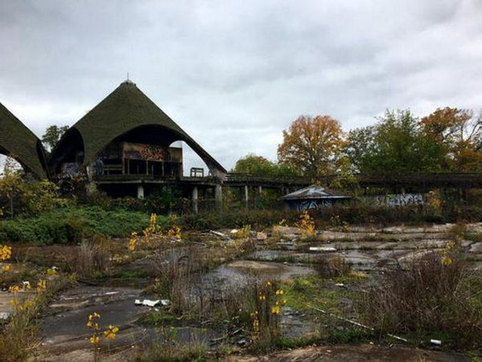 Belle Isle Childrens Zoo - Web Listing And Street View Photo (newer photo)